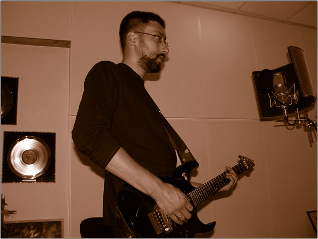 Dymoff, Rhythm Guitar